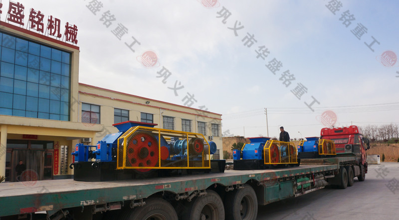 3台中型马博（中国）官方入口发货现场